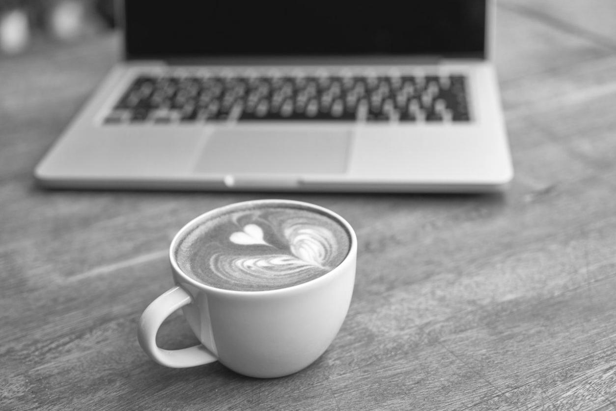 Strukturiertes Lernen für Finanzanalyse im Online-Format